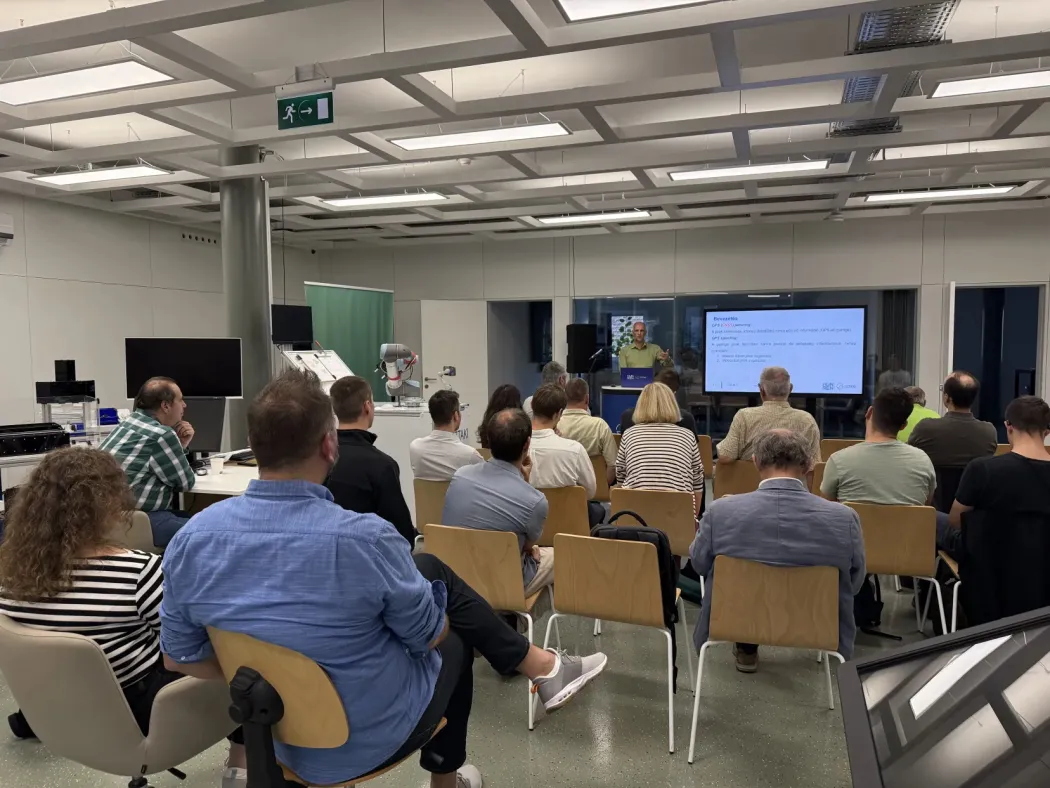 A HunCERTalks szeptember résztvevői.