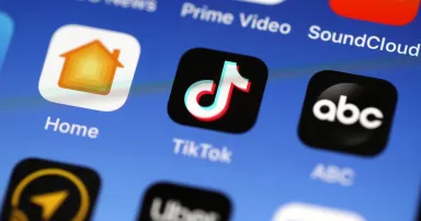 <p>SAN ANSELMO, CALIFORNIA &#8211; NOVEMBER 01: In this photo illustration, the Tik Tok app is displayed on an Apple iPhone on November 01, 2019 in San Anselmo, California. The Committee on Foreign Investment in the United States (CFIUS) has started a national security investigation of social media app TikTok after Beijing ByteDance Technology Co acquired U.S. social media app Musical.ly for $1 billion. (Photo Illustration by Justin Sullivan/Getty Images)</p>
