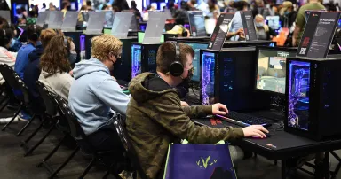 <p>Gamers test the systems in the Gaming Zone during Day 3 of New York Comic Con 2021 at Jacob Javits Center on Oct. 9, 2021, in New York City. (Photo by Ilya S. Savenok/Getty Images for ReedPop)</p>
